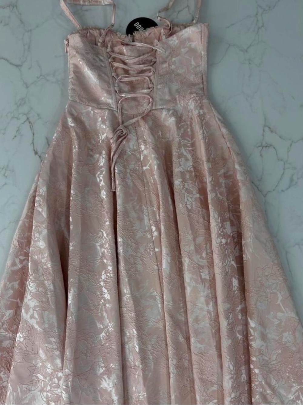 Elegant Blush Pink Midi Dress with Structured Bodice - Picture 4 of 4